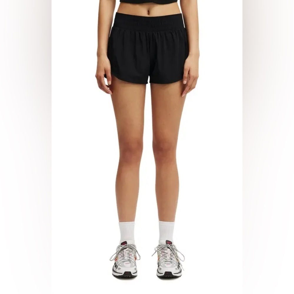 ATM Anthony Thomas Melillo 100% silk Black Athletic Shorts A0294